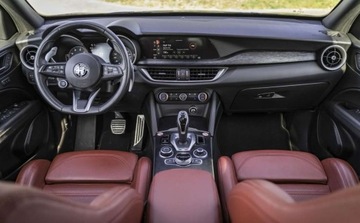 Alfa Romeo Stelvio SUV Facelifting 2.0 Turbo 280KM 2022 Alfa Romeo Stelvio Alfa Romeo Stelvio 2.0 Q4 280KM 2.0 Benzyna 280KM, zdjęcie 8