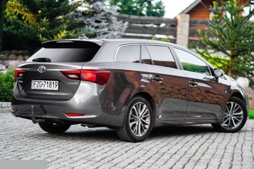 Toyota Avensis III Wagon Facelifting 2015 2.0 D-4D 143KM 2016 Toyota Avensis 2.0 D-4D Selection 143KM 2016r Salon Polska, zdjęcie 4
