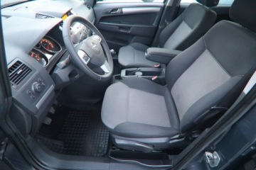 Opel Zafira B 1.6 Twinport ecoFLEX 115KM 2013 Opel Zafira krajowy,1-właściciel,7-osob, zdjęcie 14
