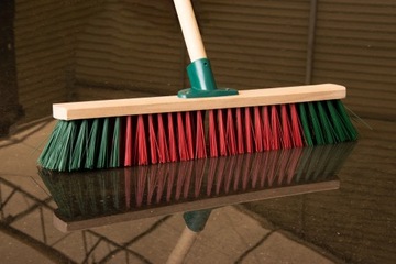 ЩЕТКА ДЛЯ ПОДМЕТАНИЯ УЛИЧНОЙ ПАЛКИ 30 СМ