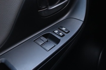 Toyota Yaris III Hatchback 5d Facelifting 1.33 Dual VVT-i 99KM 2016 Toyota Yaris 1.33 Dual VVT-i, Salon Polska, Klima, zdjęcie 18