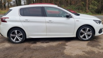 Peugeot 308 II Hatchback Facelifting 1.5 BlueHDI 130KM 2019 Peugeot 308 Gt Line automat, zdjęcie 1
