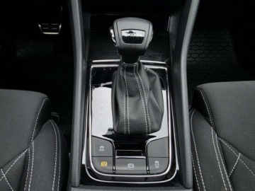 Skoda Karoq Crossover Facelifting 1.5 TSI ACT 150KM 2023 Skoda Karoq 1.5TSI 150KM DSG Sportline Reflektory przednie Full LED Matrix, zdjęcie 26