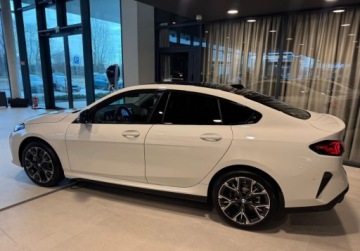 BMW Seria 2 G42-U06 Active Tourer 1.5 220i 170KM 2025 BMW Seria 2 BMW 220 Gran Coupe dostepne od reki w salonie BMW Bonkowscy Go, zdjęcie 1