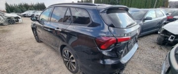 Fiat Tipo II Station Wagon 1.4 95KM 2019 Fiat Tipo 2019r, 1.4 LPG. Lekko uszkodzony przod i tyl. Jezdzi. VAT 23, zdjęcie 3