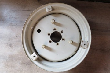 R048 FELGA 18'' KUBOTA ISEKI JANMAR 1szt