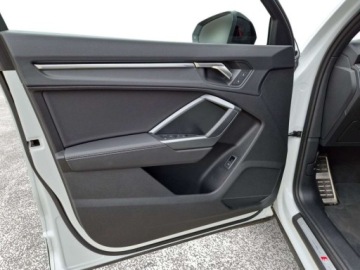 Audi Q3 II SUV 1.5 35 TFSI 150KM 2024 Audi Q3 Audi Q3 SUV S line 35 TFSI 150KM S tronic 1.5 Benzyna 150KM, zdjęcie 11