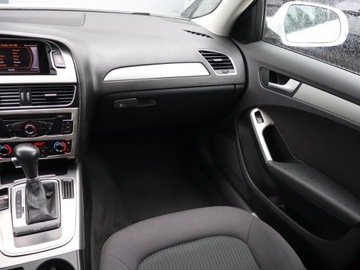 Audi A4 B8 Avant 2.0 TDI 143KM 2011 Audi A4 2.0 TDI, Automat, Xenon, Bi-Xenon, Klima, zdjęcie 7