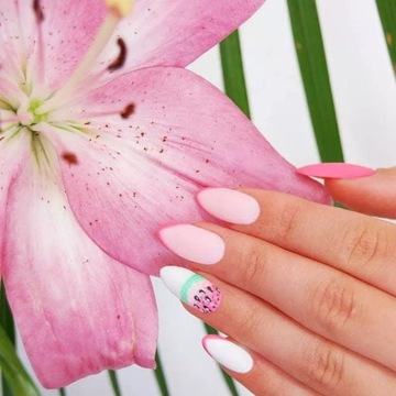 Гибридный лак для ногтей NEONAIL FIRST LOVE 7,2 мл - OUTLET