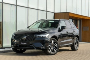 Volvo XC60 II 2025 Volvo XC 60 Plus Dark B5 AWD mild hybrid Benzyna, zdjęcie 1