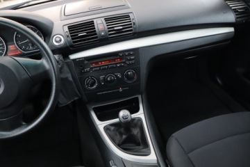 BMW Seria 1 E81/E87 Hatchback 5d E87 1.6 116i 122KM 2009 BMW 1 116i, Klima,ALU, zdjęcie 7