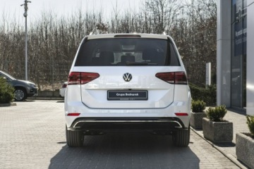 Volkswagen Touran III 1.5 TSI EVO 150KM 2025 Volkswagen Touran Highline 1.5 TSI EVO 150 KM DSG, zdjęcie 7