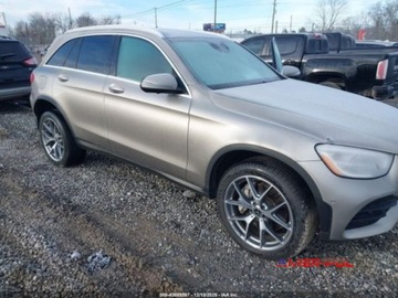 Mercedes GLC 2020 Mercedes-Benz GLC 2020 r., 2,0L 4 MATIC 2.0 Benzyna 255KM, zdjęcie 9