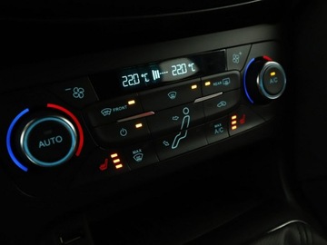 Ford Focus III ST 2.0 EcoBoost 250KM 2017 Ford Focus skóra bi-xenon navi Sync3 grzane, zdjęcie 28