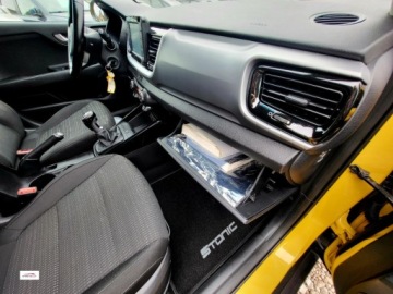 Kia Stonic I Crossover 1.4 DOHC 100KM 2018 Kia Stonic zarejestrowana, super wersja, bardzo ladna, GWARANCJA 1.4, zdjęcie 10