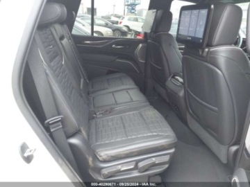 Cadillac Escalade III 2021 Cadillac Escalade Premium Luxury, 2021r., 4x4, 6.2L 6.2 Benzyna 420KM, zdjęcie 10