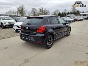 Volkswagen Polo V Hatchback 3d Facelifting 1.0 75KM 2016 Volkswagen Polo POLO ALLSTAR 1,0 grz.fotele klimatronik alu pdc oplacony, zdjęcie 5