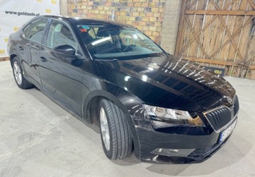 Skoda Superb III Liftback 2.0 TDI 150KM 2017 Skoda Superb 2.0TDI 150KM Sprawdz, zdjęcie 18