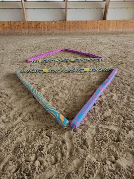 HorseMania - пенопластовые палки, сейф, медикаменты, 3 шт 3,3мх5.