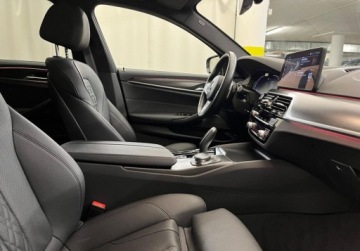 BMW Seria 5 G30-G31 Touring Facelifting 3.0 530d 286KM 2022 BMW Seria 5 530d xDrive, PAKIET SPORTOWY M PRO, Faktura, Bezwypadkowy 3.0, zdjęcie 38