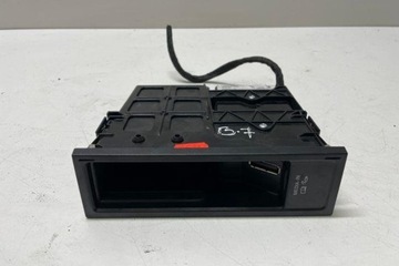 USB VW PASSAT B7 (362) 5N0035342D 2.0L DIESEL 103KW 2011