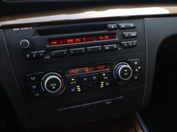 BMW Seria 1 E81/E87 2010 BMW 1 116i, Klima, Klimatronic, Tempomat, zdjęcie 11