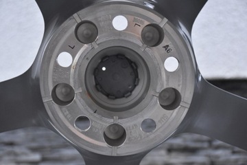 NOVÉ KOLA ZIMNÍ OEM PORSCHE MACAN S II 95B FACELIFT PIRELLI (NO) DOT2024