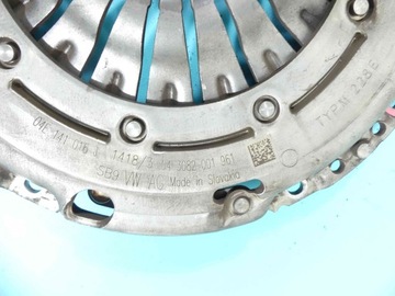 DVOUHMOTA KOLO DVOUHMOTNÉ SKODA OCTAVIA III 1.5 TSI