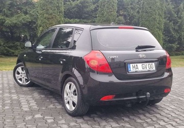 Kia Ceed I Hatchback 1.4 109KM 2008 Kia Ceed 1.4 Comfort, zdjęcie 9