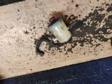 HONDA CR-V I 95-01 2.0 16V NÁDOBKA SERVA