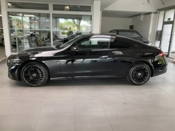 Mercedes CLE Coupe 2.0 300 258KM 2026 MERCEDES-BENZ CLE 300 4-Matic AMG Line 2.0 (258KM) 2026, zdjęcie 2