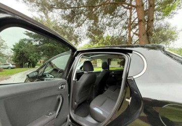 Peugeot 208 I Hatchback 3d 1.6 e-HDI 92KM 2014 Peugeot 208 Peugeot 208 1.6 e-HDi Allure STT 1.6 Diesel 92KM, zdjęcie 18