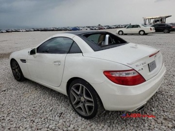 Mercedes SLK R172 2016 Mercedes-Benz SLK 2016r., 2,0L SLK 300 2.0 Benzyna 241KM, zdjęcie 3
