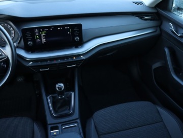 Skoda Octavia IV Liftback 1.5 TSI EVO 150KM 2021 Skoda Octavia 1.5 TSI, Salon Polska, Klima, zdjęcie 7