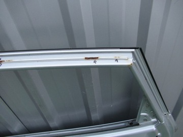 HYUNDAI ix20 DRZWI PRAWY TYŁ ORYGINAŁ SREBRNE