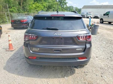 Jeep Compass II 2023 Jeep Compass Latitude Lux 2023 2.0 Benzyna 200KM, zdjęcie 2