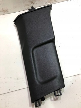 OSŁONA SŁUPKA PRAWY DOLNY VW JETTA 5C 5C6867292