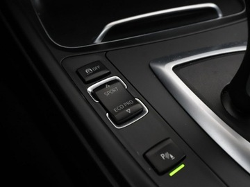 BMW Seria 3 F30-F31-F34 Limuzyna Facelifting 2.0 318d 150KM 2017 BMW 318 2.0d GT Luxury Line Panorama Navi Tempomat, zdjęcie 28