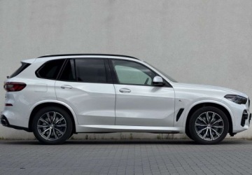 BMW X5 G05 SUV 3.0 30d 265KM 2020 BMW X5 xDrive40d, 340KM, M pakiet, 12-msc gwaran. 3.0 Diesel 340KM, zdjęcie 2