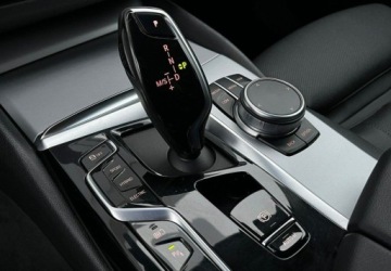 BMW Seria 5 G30-G31 Touring Plug-In 2.0 530e 292KM 2022 BMW Seria 5 4x4 Skora Navi Kamera Sport Full Led Automat FV23, zdjęcie 25