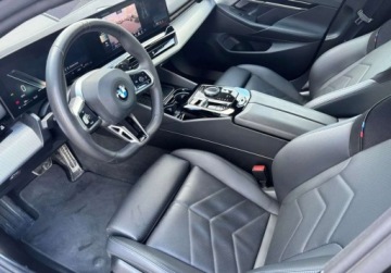 BMW Seria 5 G90-91 Touring 2.0 520d 197KM 2024 BMW Seria 5 520d 197 KM Adaptive Led xDrive ACC M Sport Kamera Salon Polsk, zdjęcie 18