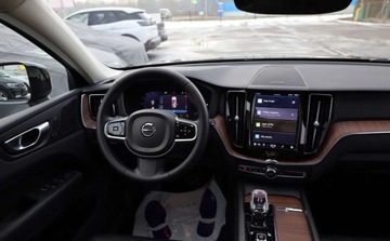 Volvo XC60 II 2023 Volvo XC 60 Volvo XC 60 T6 AWD Plug-In Hybrid R-Design 2.0 Hybryda Plug-in, zdjęcie 17