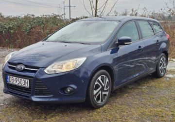 Ford Focus III Kombi Facelifting 1.0 EcoBoost 125KM 2014 Ford Focus Ford Focus 1.0 EcoBoost Trend Benzyna 125KM