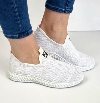 BIAŁE PŁASKIE ELASTYCZNE BUTY SKARPETA 39