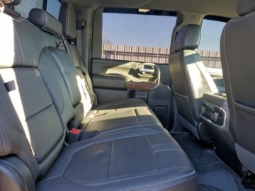 Chevrolet Silverado II 2022 Chevrolet Silverado K2500 High Country 2022 6.6 Diesel 445KM, zdjęcie 11