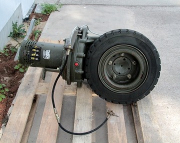 ПОЛНЫЙ ПРИВОД ВИЛОЧНОГО ПОГРУЗЧИКА С КОЛЕСАМИ 24В 1кВт