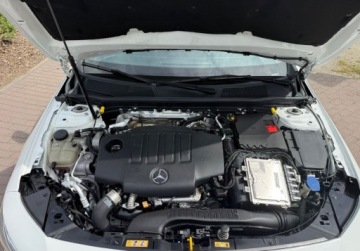 Mercedes CLA C118/X118 2022 Mercedes-Benz CLA 2.0Cdi AMG Full led Navi Extra stan 2.0 Diesel 116KM, zdjęcie 15