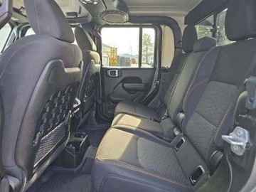 Jeep Gladiator 2022 Jeep Gladiator Mojave Short Bed 2022 3.6 Benzyna 285KM, zdjęcie 12