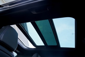 Peugeot 3008 II Plug-In Hybrid Facelifting 1.6 HYBRID 225KM 2022 Peugeot 3008 GT LINE kamera skóra NAWI grip, zdjęcie 19