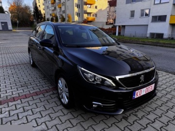 Peugeot 308 II SW Facelifting 1.2 PureTech 130KM 2019 Peugeot 308 1.2 PureTech 130 GPF Stop &amp; Start Active Business-Paket 2019r, zdjęcie 31